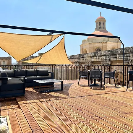 Florette Designer Finish With Stunning Lounge Terrace By Arcobnb