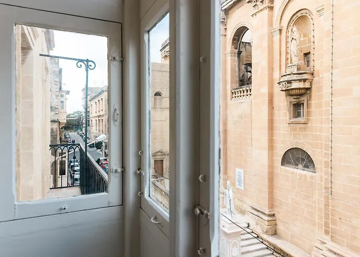 Apartment Florette Designer Finish W Stunning Lounge Terrace By Arco Collection