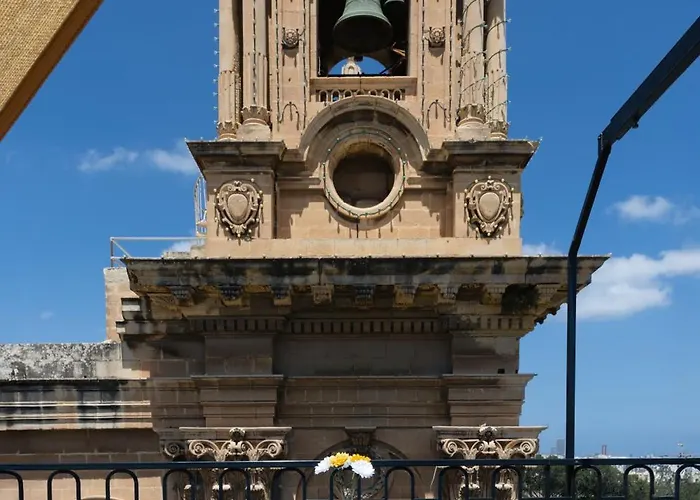 Apartment Florette Designer Finish W Stunning Lounge Terrace By Arco Collection *