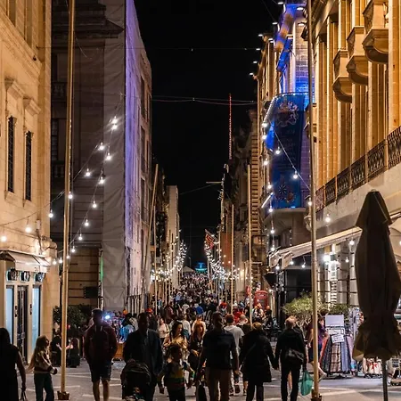 Daire Florette Designer Finish W Stunning Lounge Terrace By Arco Collection Il-Furjana