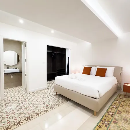 Florette Suite Designer Finish With Stunning Lounge Terrace By Arcobnb Apartment