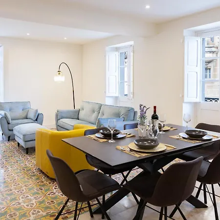 Florette Suite Designer Finish With Stunning Lounge Terrace By Arcobnb Il-Furjana