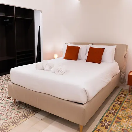 Florette Suite Designer Finish With Stunning Lounge Terrace By Arcobnb Apartment