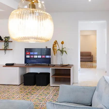 Florette Suite Designer Finish With Stunning Lounge Terrace By Arcobnb Il-Furjana