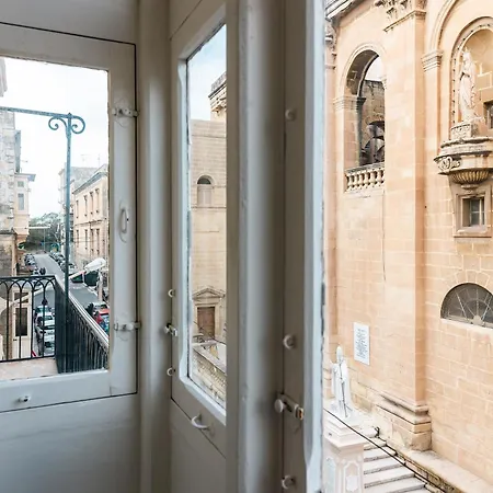 Apartment Florette Designer Finish W Stunning Lounge Terrace By Arco Collection