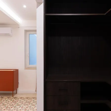 Florette Designer Finish With Stunning Lounge Terrace By Arcobnb Apartment *