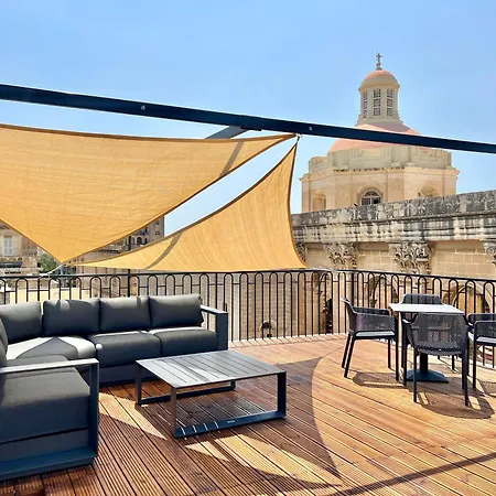 Florette Designer Finish With Stunning Lounge Terrace By Arcobnb * איל-פוריאנה