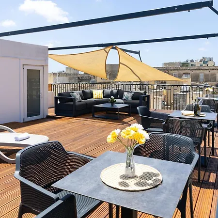 Florette Designer Finish W Stunning Lounge Terrace By Arco Collection Lejlighed