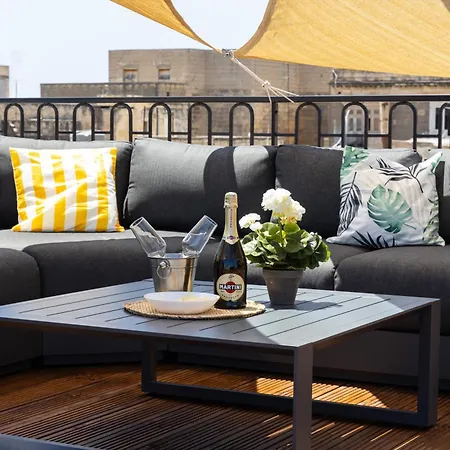 Florette Designer Finish W Stunning Lounge Terrace By Arco Collection Daire Il-Furjana