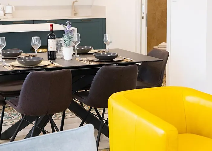 Florette Designer Finish W Stunning Lounge Terrace By Arco Collection Apartamento