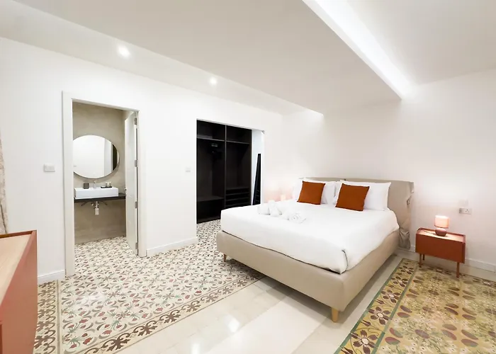 Florette Designer Finish W Stunning Lounge Terrace By Arco Collection Apartament