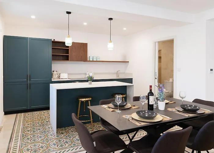 Apartament Florette Designer Finish W Stunning Lounge Terrace By Arco Collection *